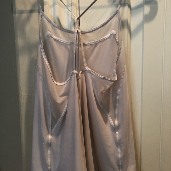 Lululemon top size 2 - Picture 4 of 6